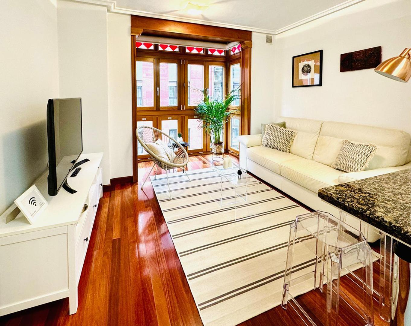 Apartamento "Balcon Del Parchis" A 200 Metros De La Playa Gijón Kültér fotó